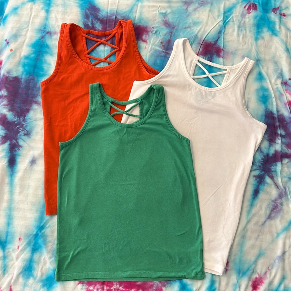 Lot Of 3 Girls Tank Tops Size 14/16 XL Old Navy